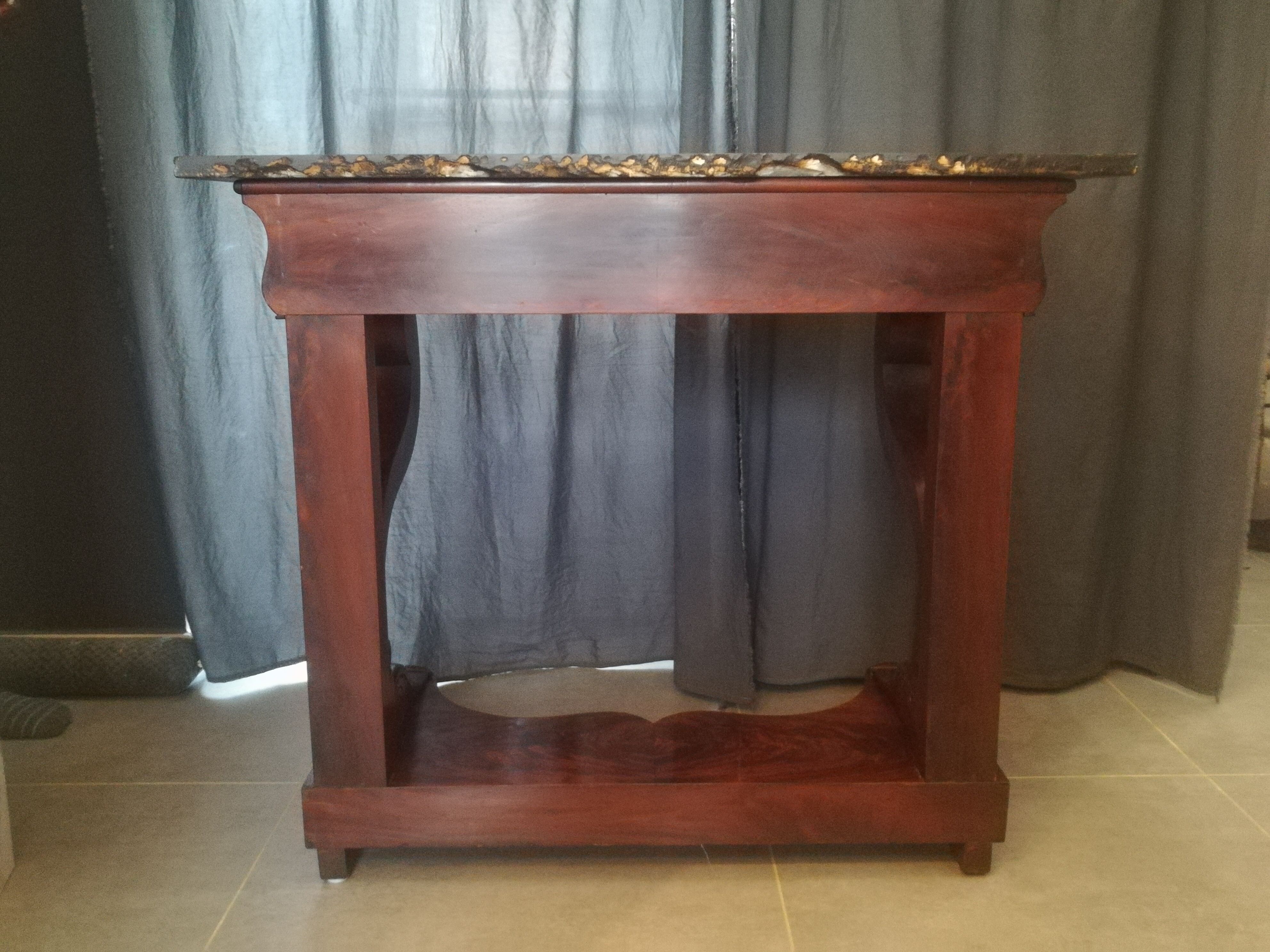 Console époque Restauration en acajou