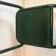 Chaise en métal vert