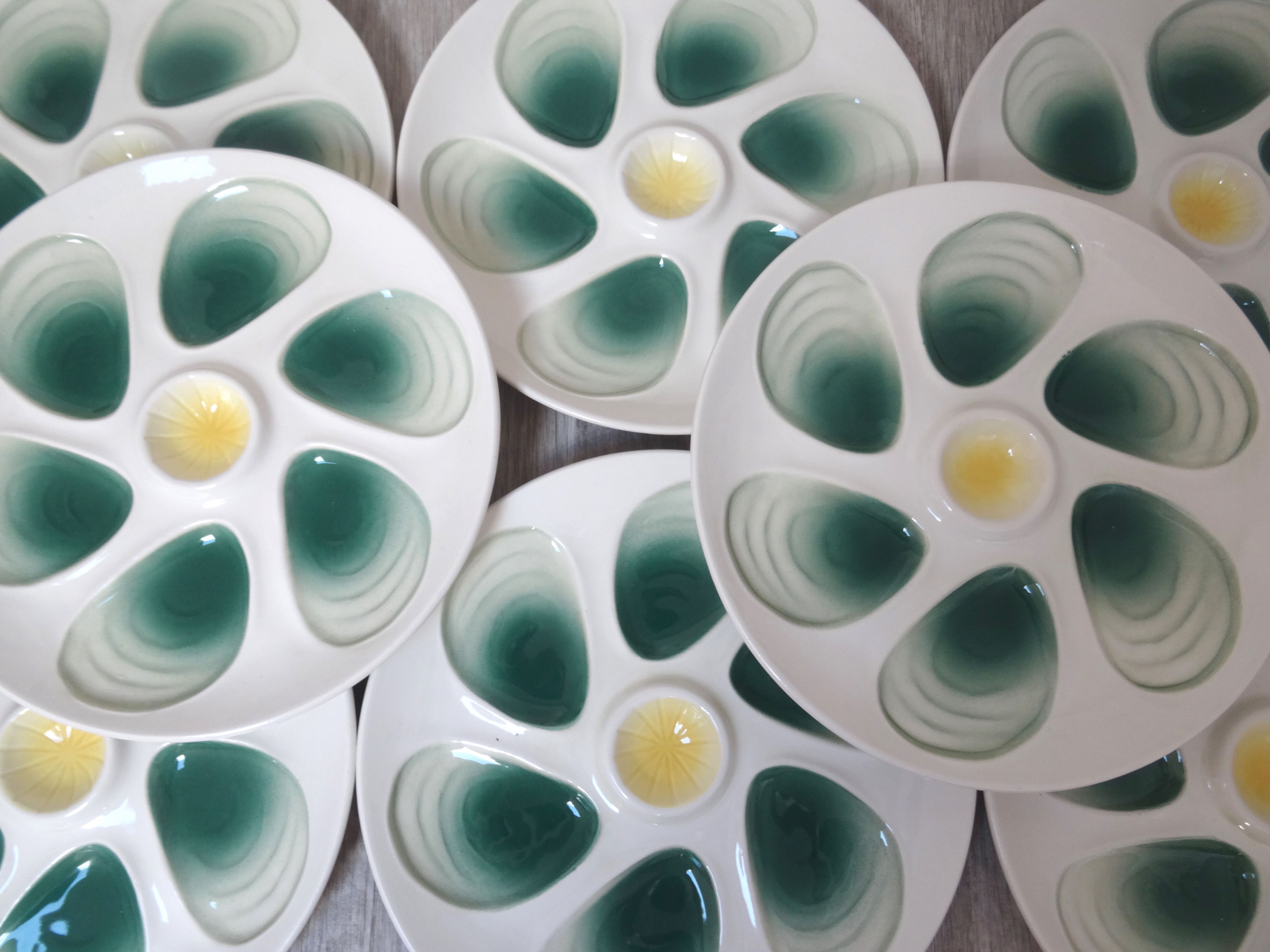 8 Salins oyster plates France