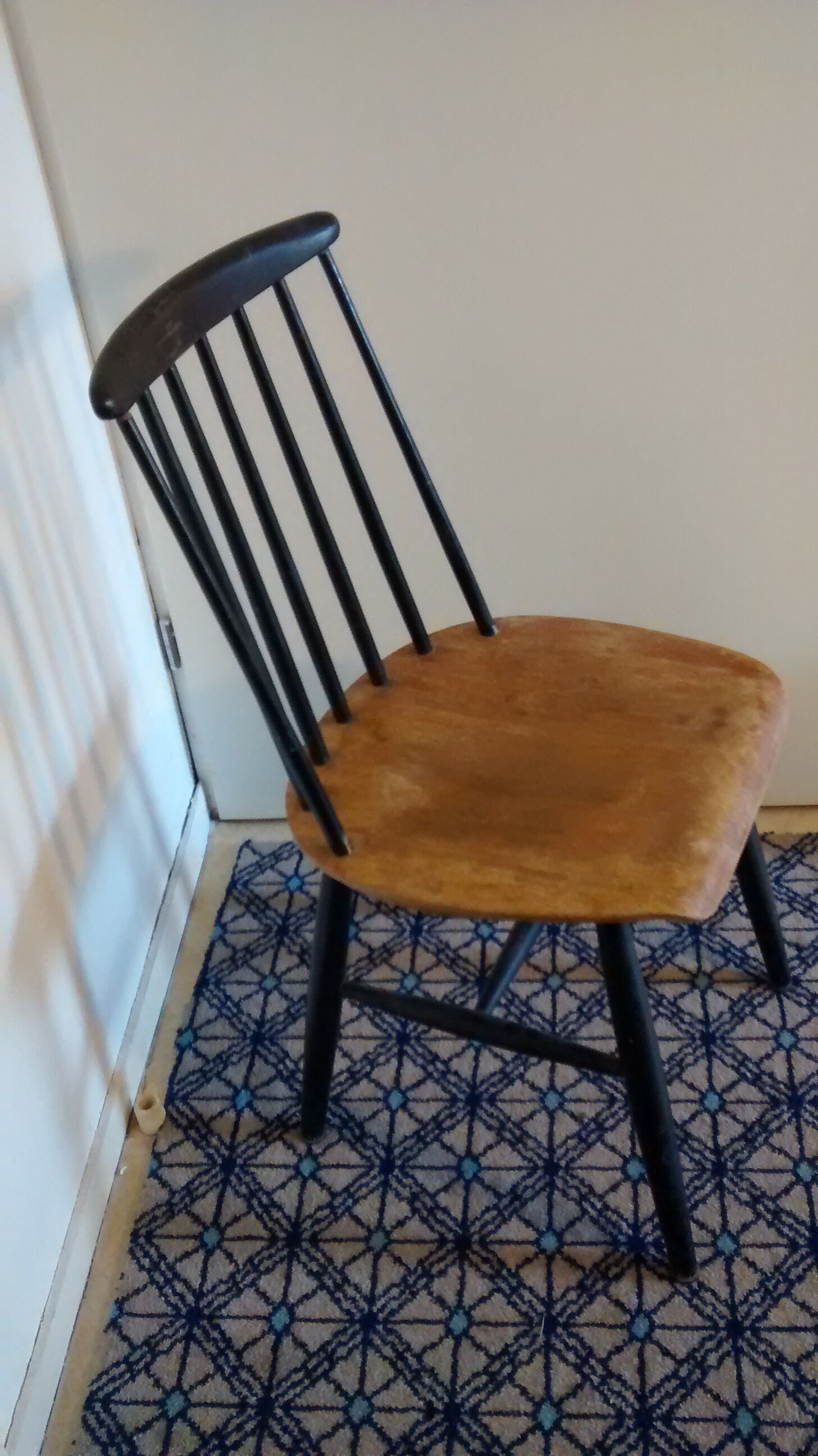 Fanett chair by Ilmari Tapiovaara