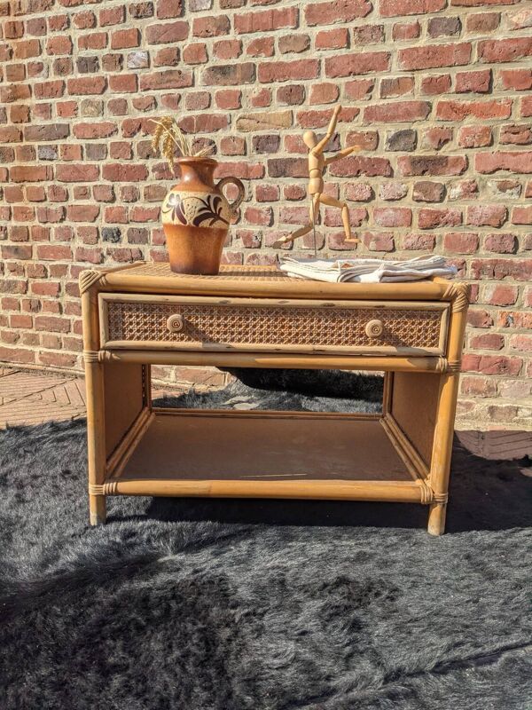 Meuble en cannage