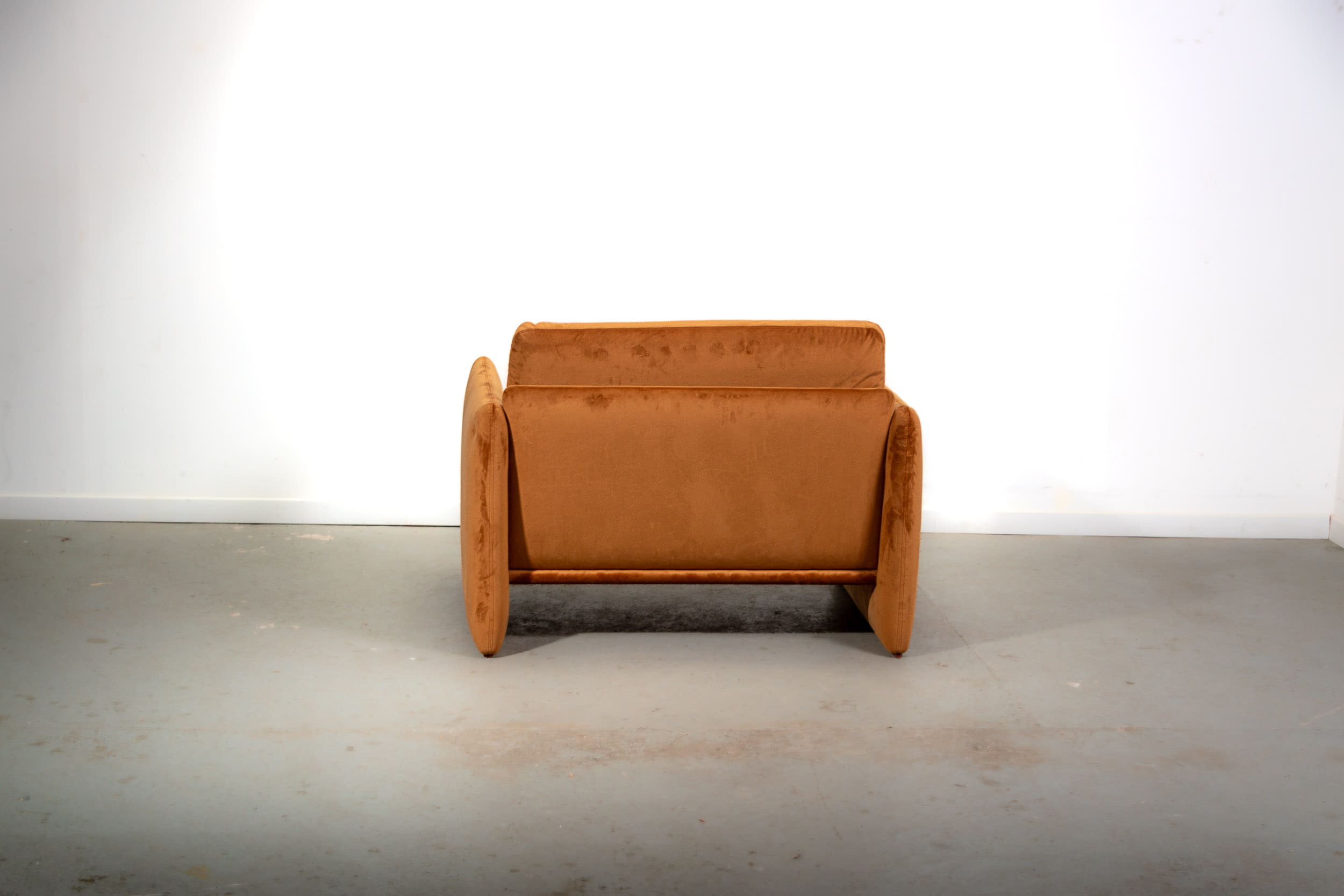 Simone oversize armchair by Kazuhide Takahama for Simon International