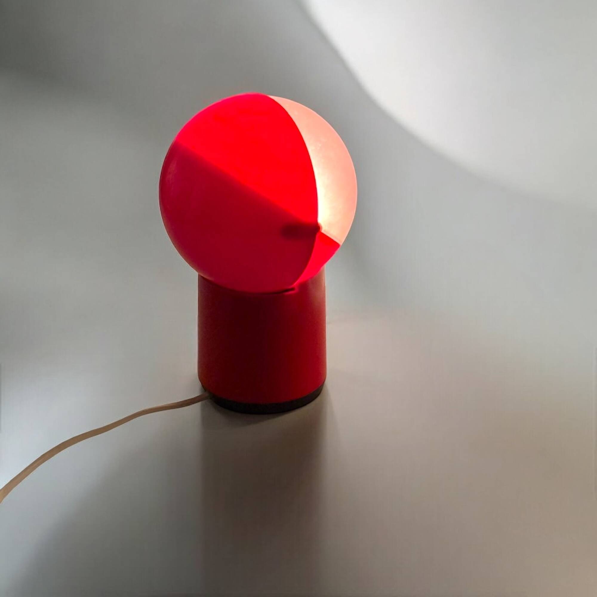 Lampe Space Age « Sfera Notte » Gagiplast, rouge vif, années 1970