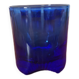 Lors de 5 petits verres en cristal bleu