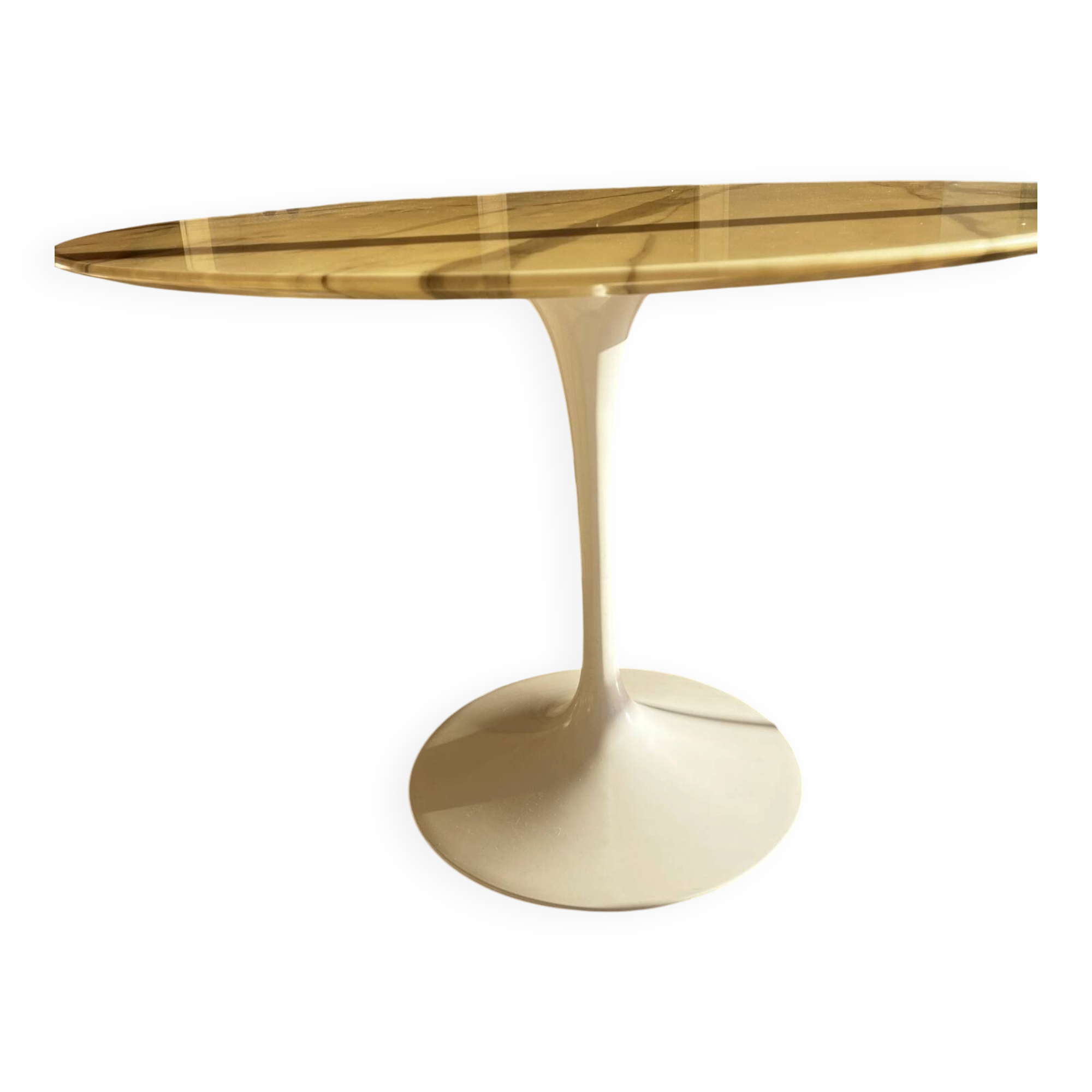 A complete marble table with tulip design for Knoll Saarinen.