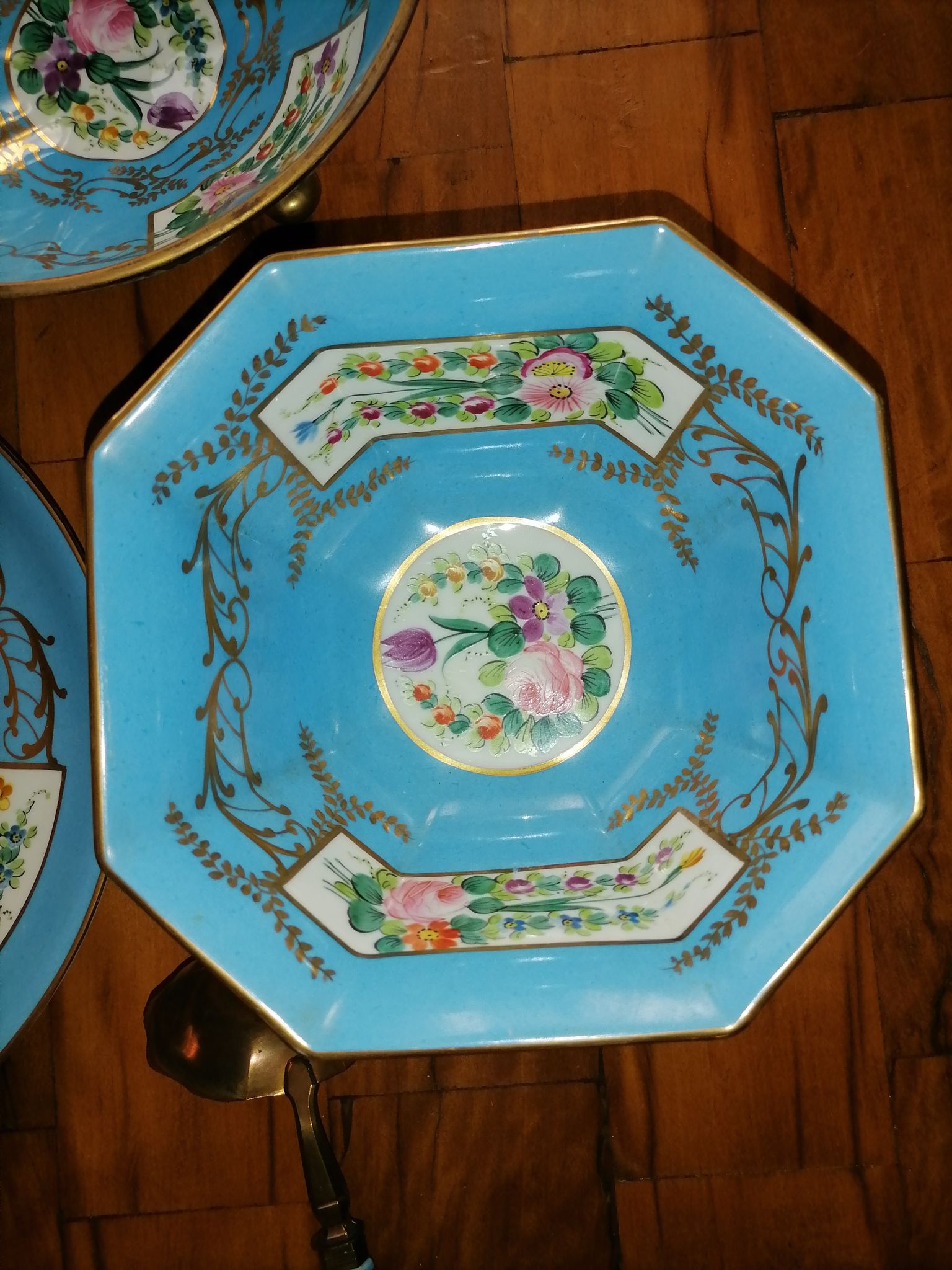 set of 4-piece dessert service pie dish, compotier, fruit cut and shady floral décor