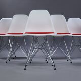 Chaises de Charles & Ray Eames pour Vitra