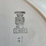 Antique serving dish in Sarreguemines earthenware.