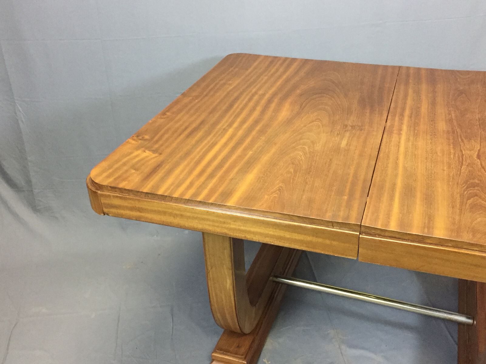 Table art déco en acajou années 1930