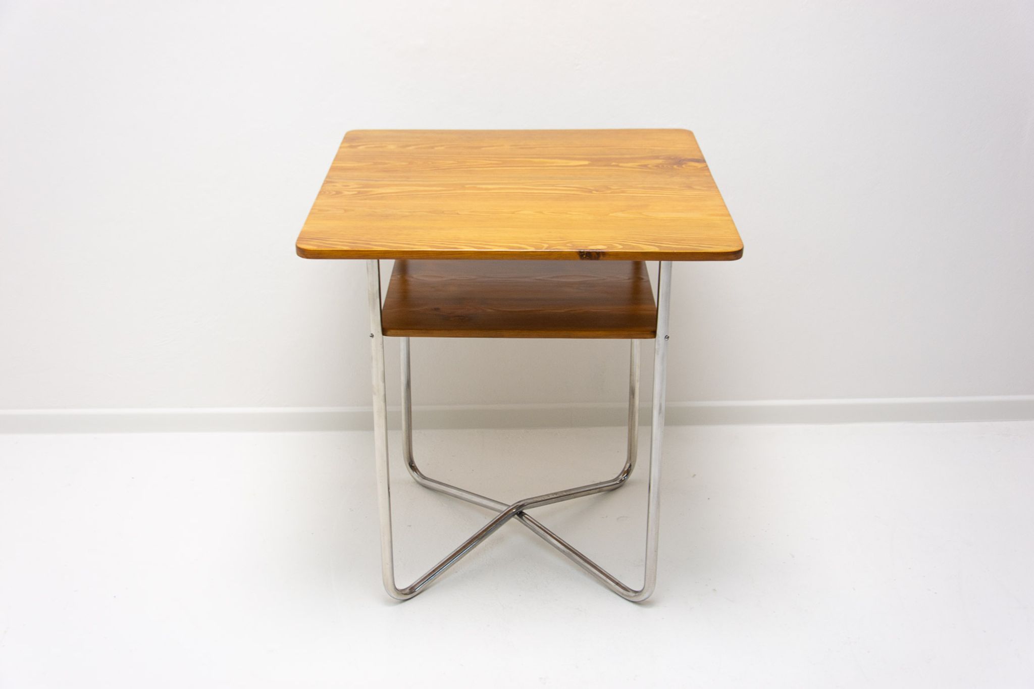 Bauhaus coffee table, Czechoslovakia, 1930´s