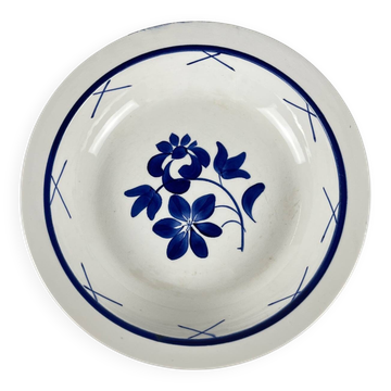 Porcelain salad bowl "Fontainebleau" from Gien, early 20th century