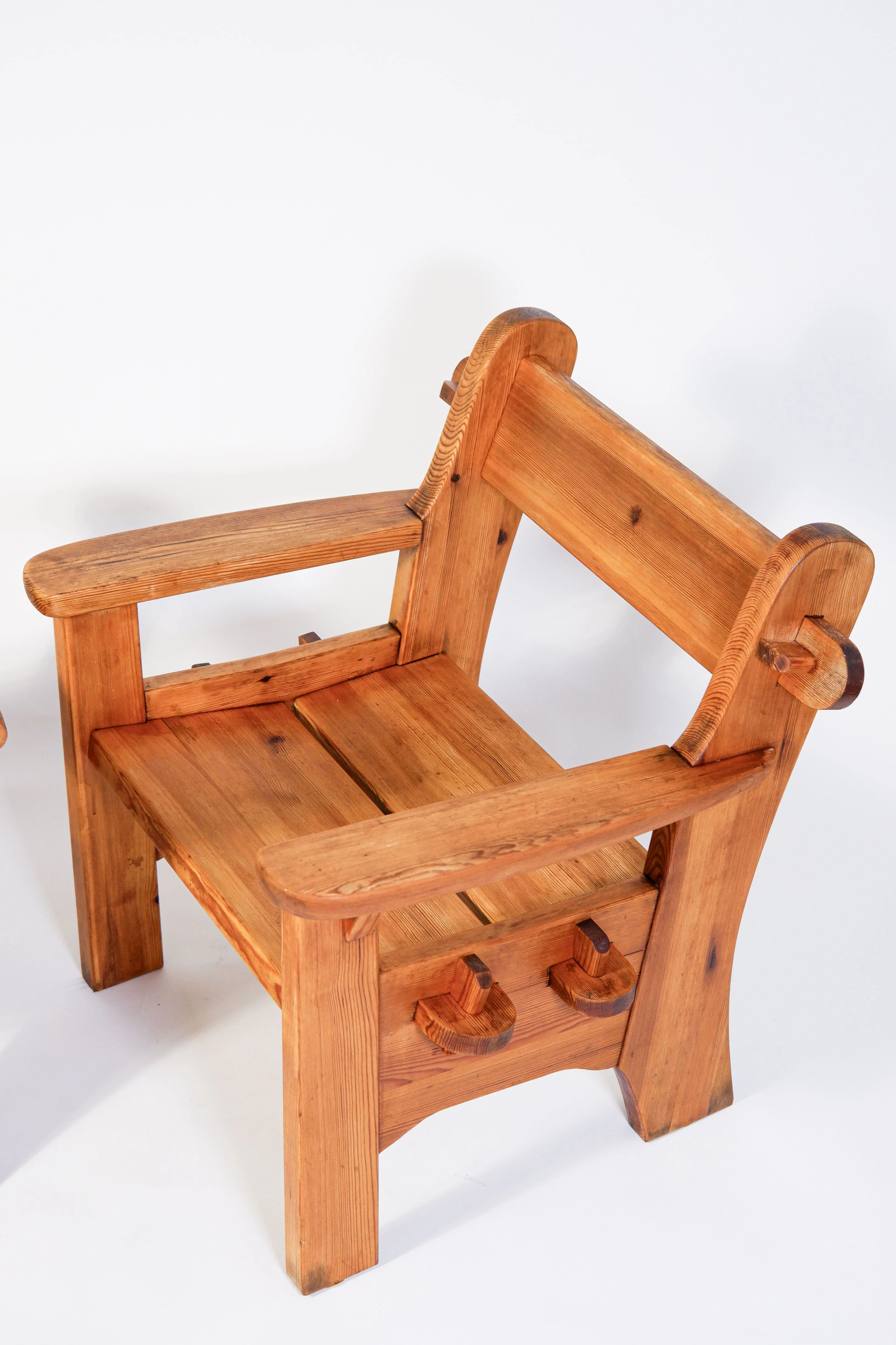 David Rosèn, pair of Berga armchairs for Nordiska Kompaniet, 1944.