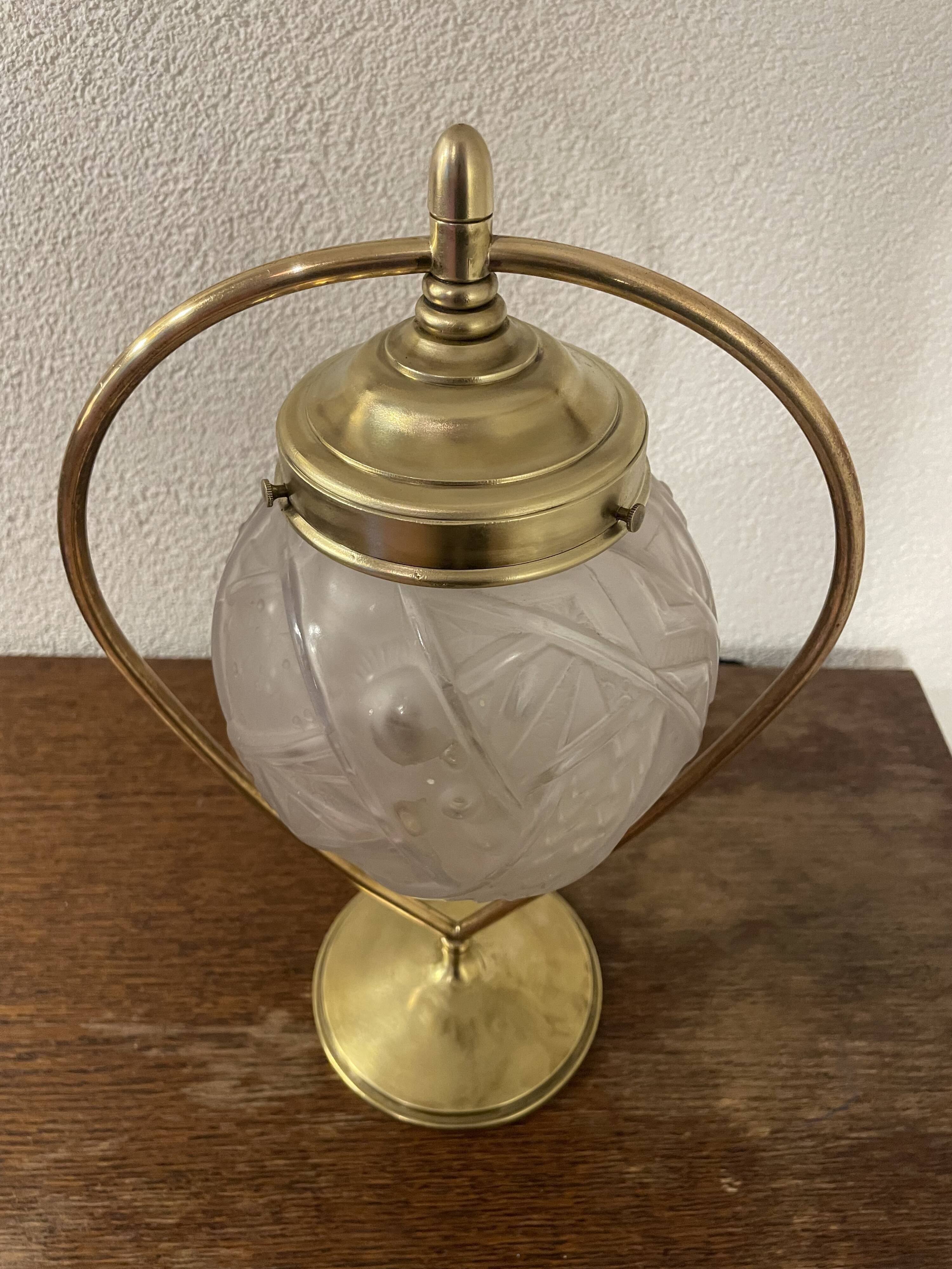 Art Deco table lamp, signed "Muller et Frères", 1930s.