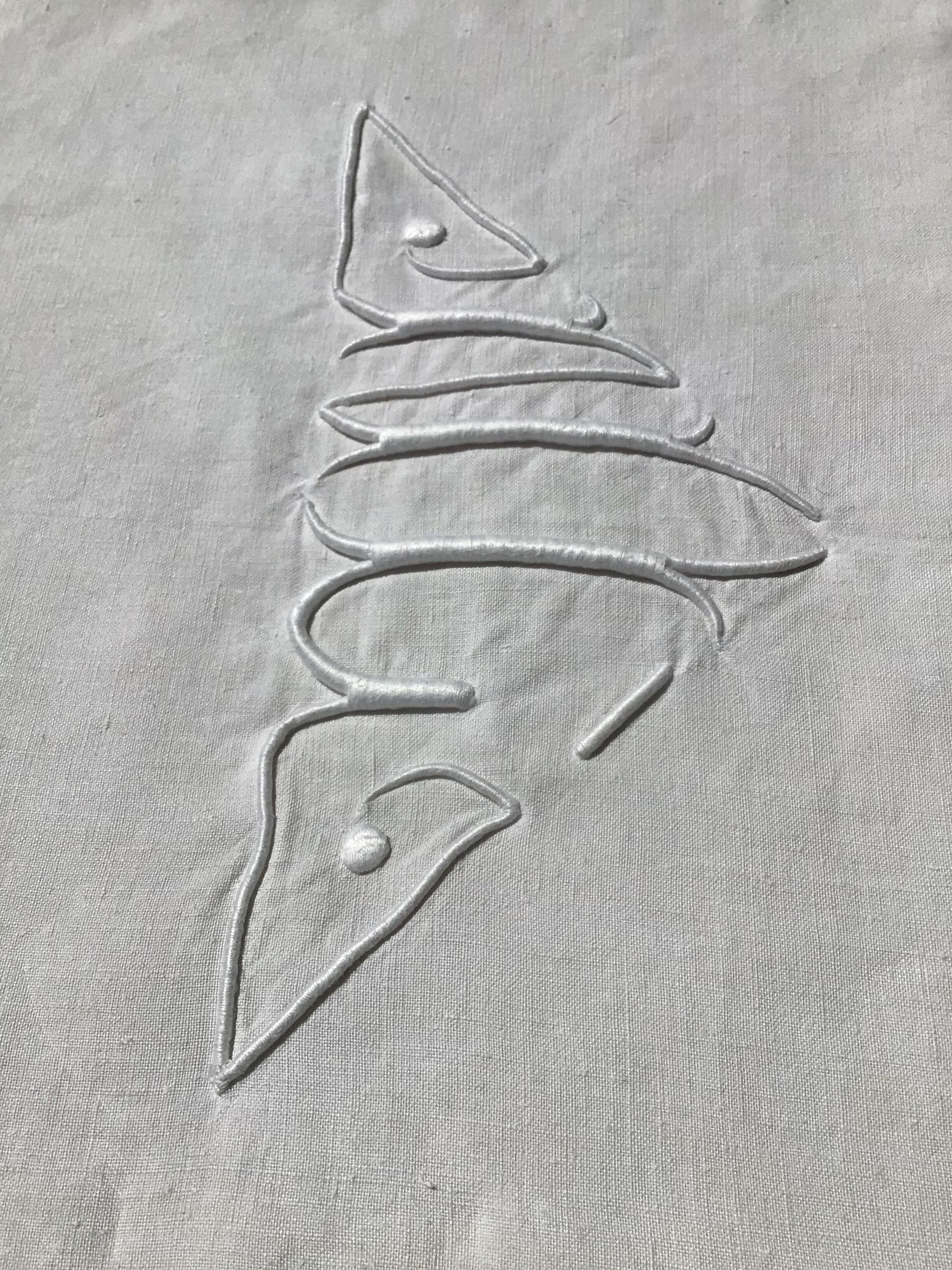 2-seater drap embroidered NL linen end mini single day