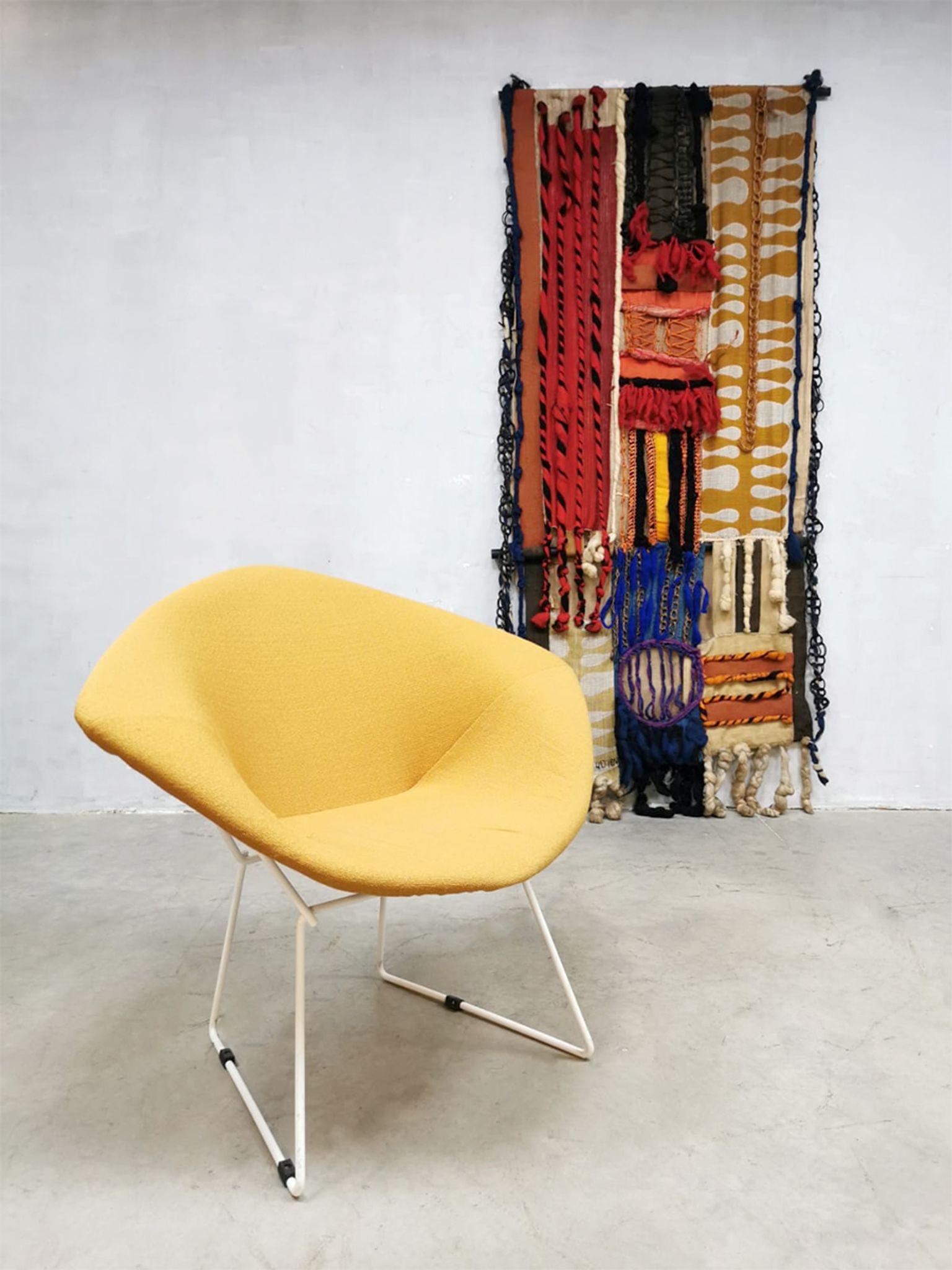 Diamond wire chair Harry Bertoia Knoll