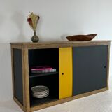Yellow and black row with 2 sliding doors