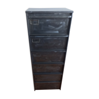 Industrial furniture with valves