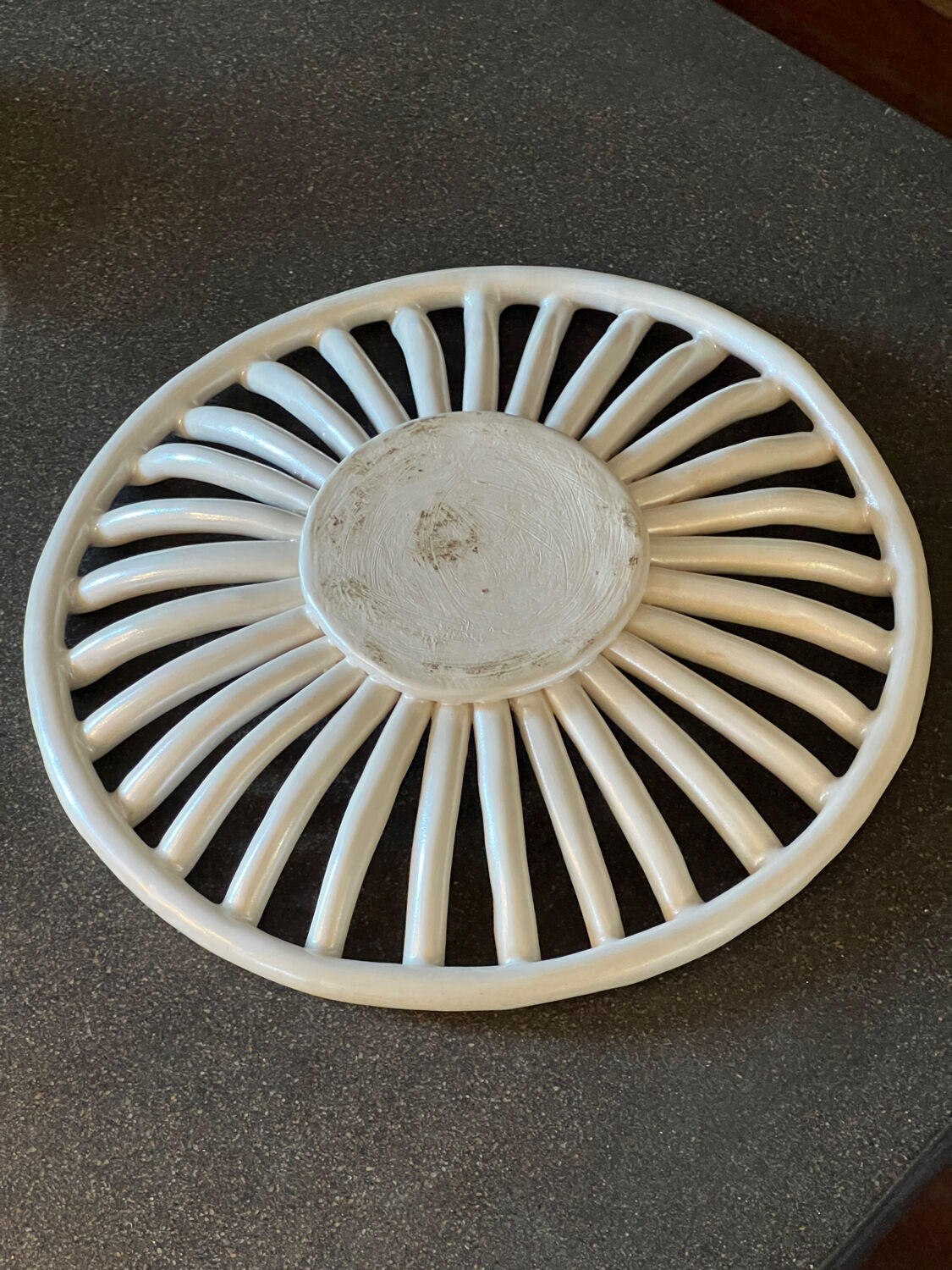 Ceramic plate