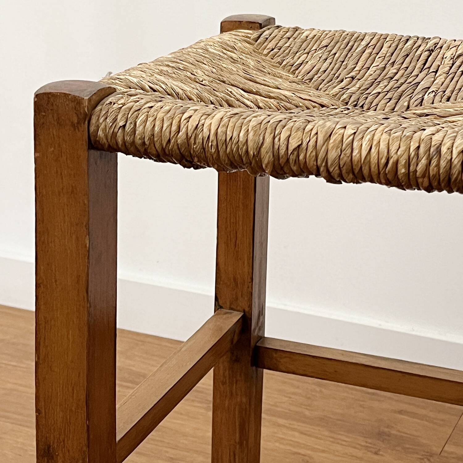 Tabouret en paille