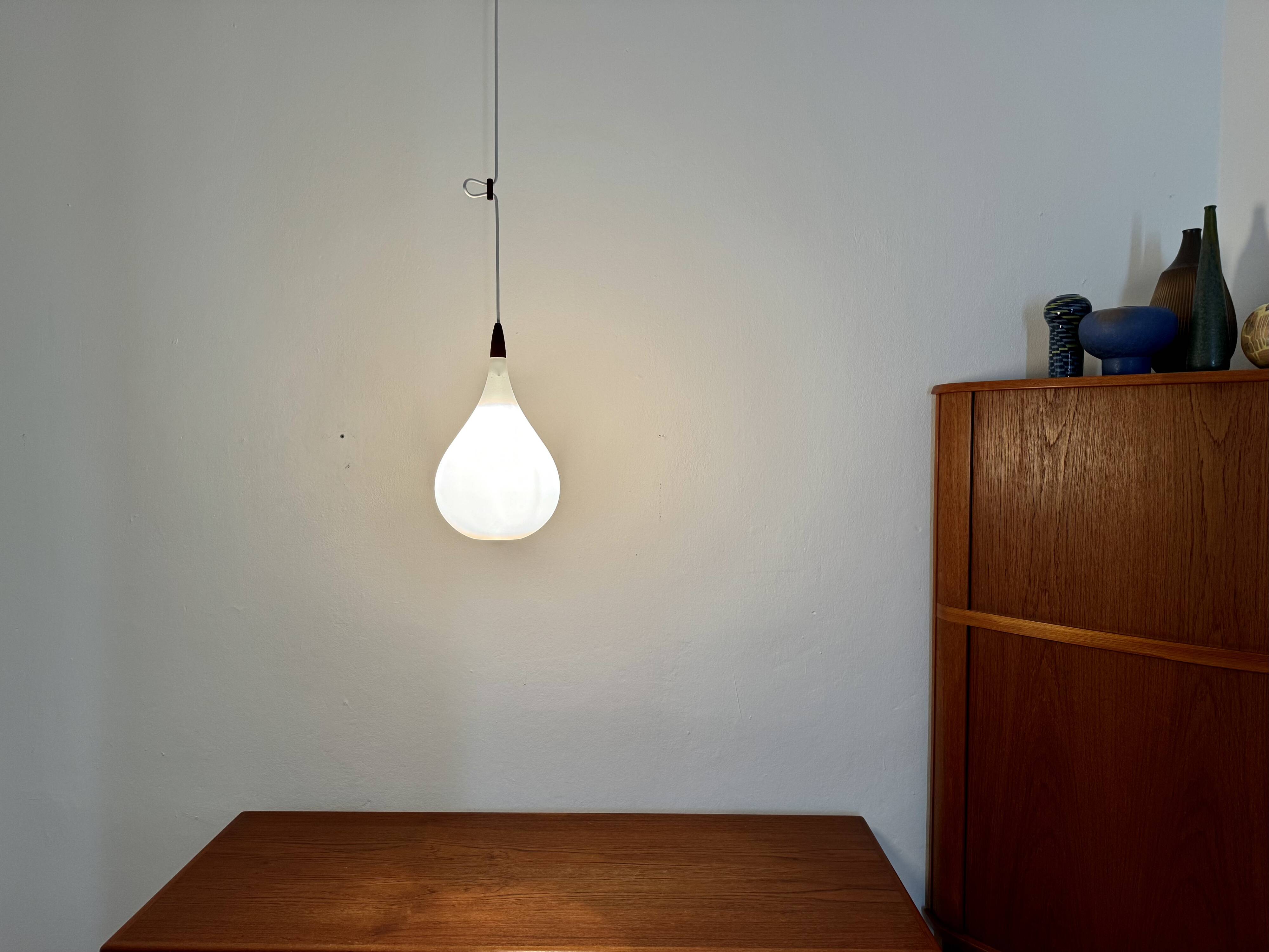 Lampe à Suspension Opaline par Uno et Östen Kristiansson