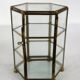 Ancienne petite vitrine hexagonale pour miniatures ou bijoux