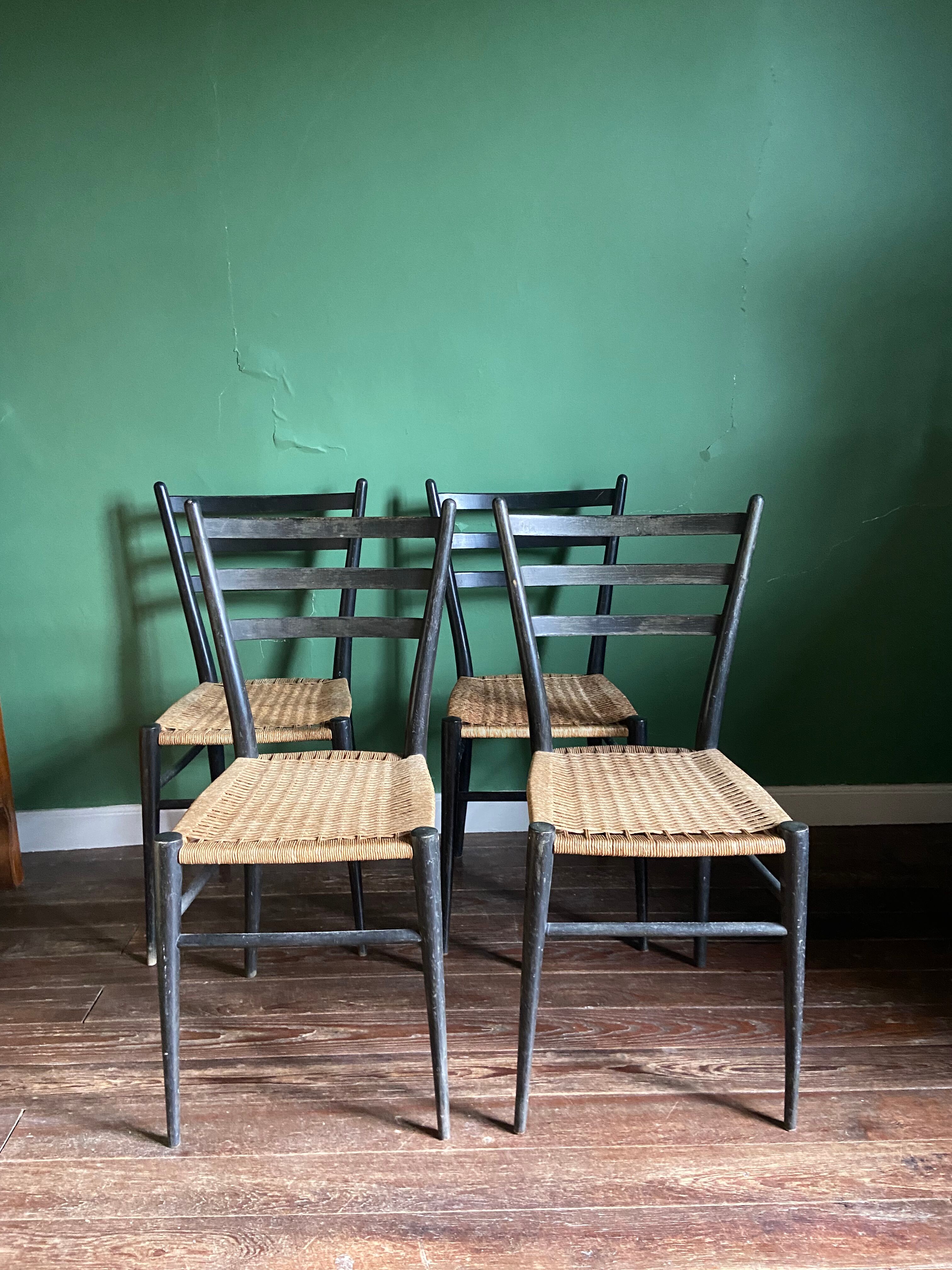 Chaises 1950 en bois et corde