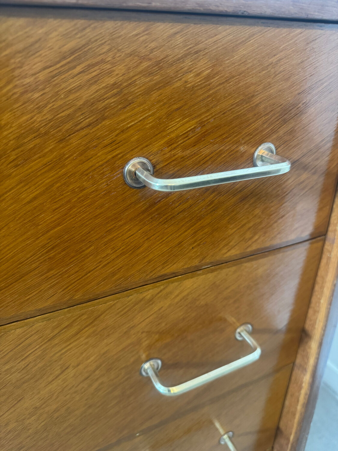 Vintage chest of drawers