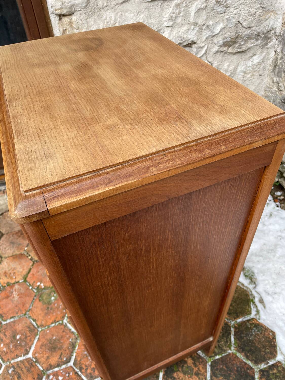 Vintage chest of drawers