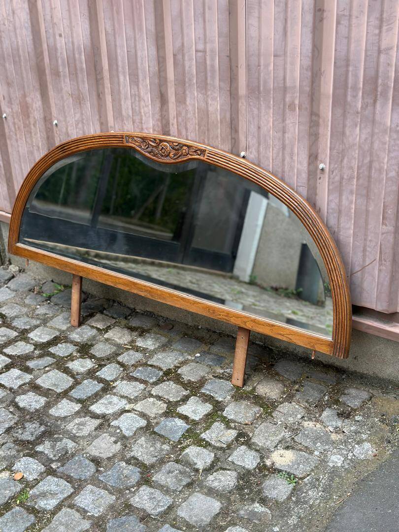 Art Deco concave mirror, arc-shaped, carved in solid wood, 1940.