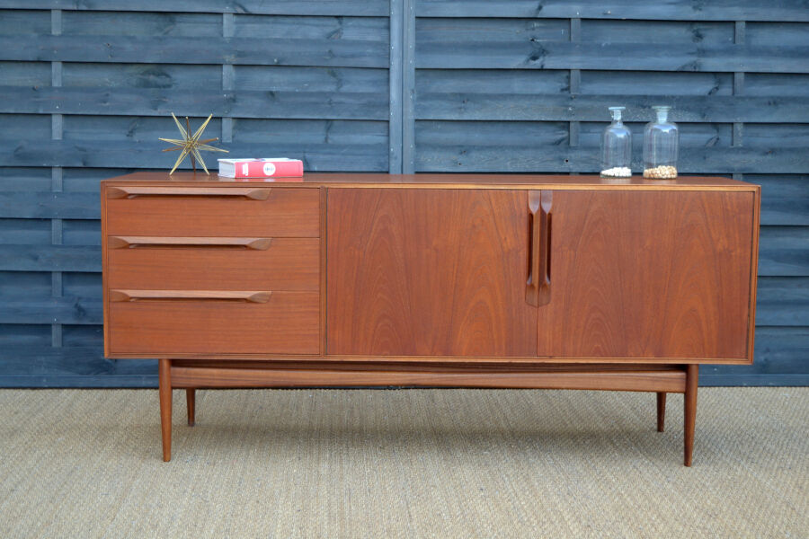 Enfilade en teck par McIntosh * 176 cm