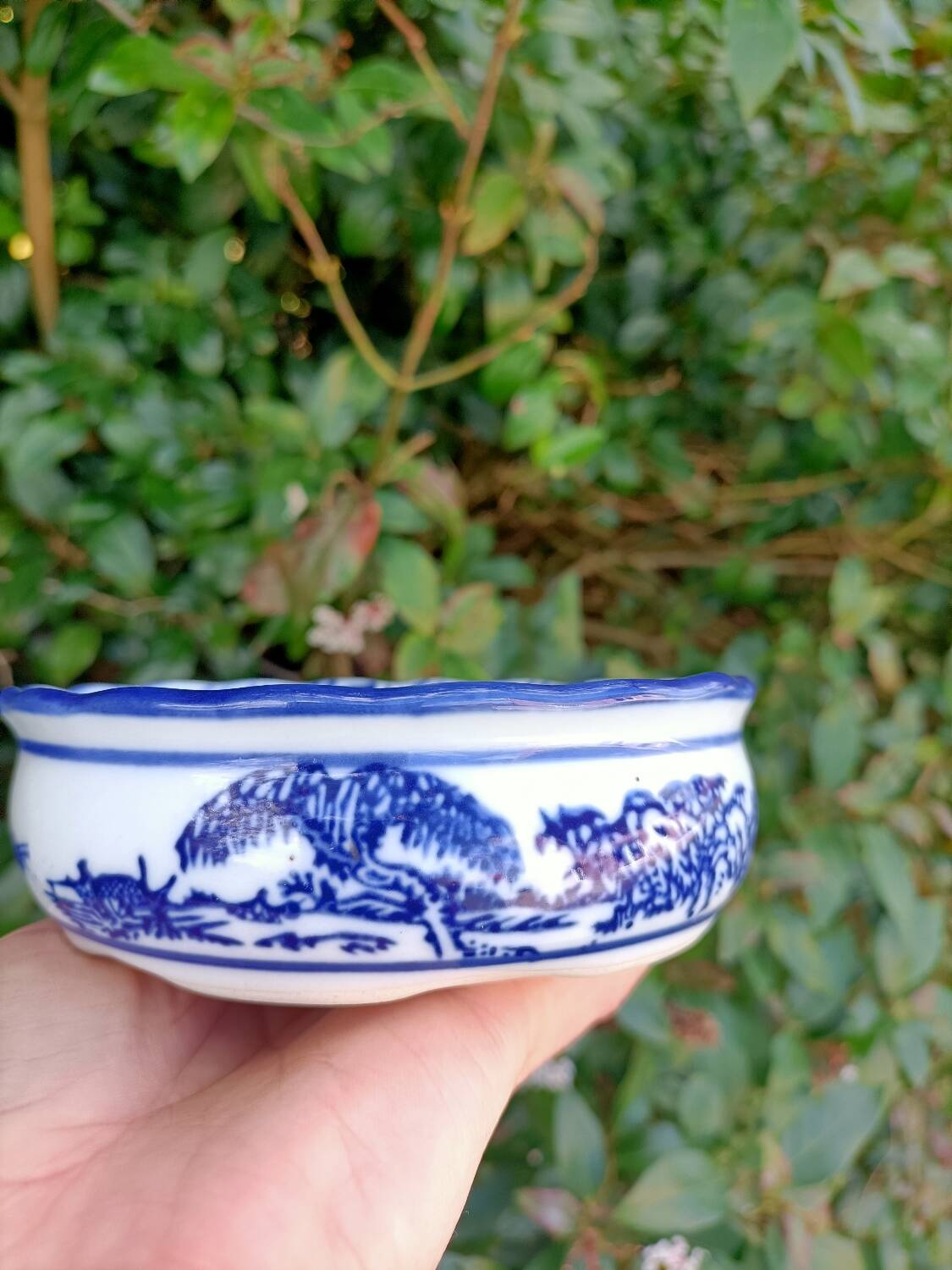 Retro ceramic flower pot/bowl