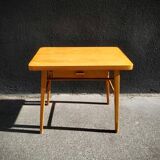 Baumann children's desk