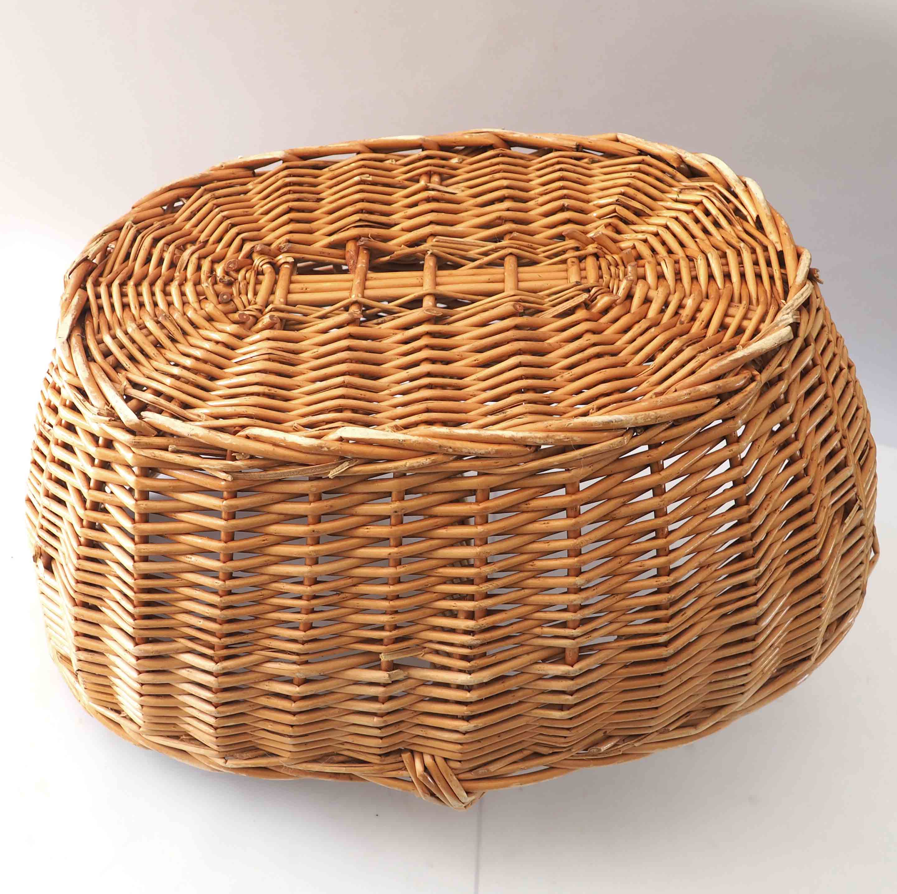 Rattan basket low handle