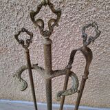 Fireplace accessories and its bronze support