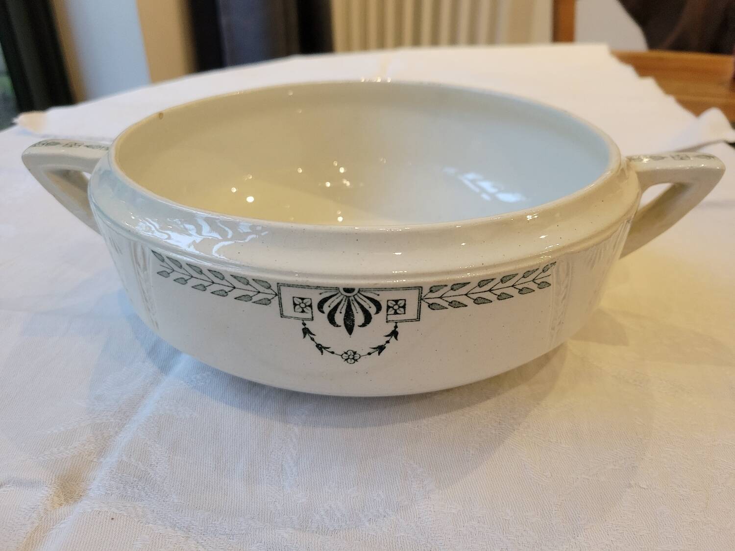 Clara model Terre de Fer plate