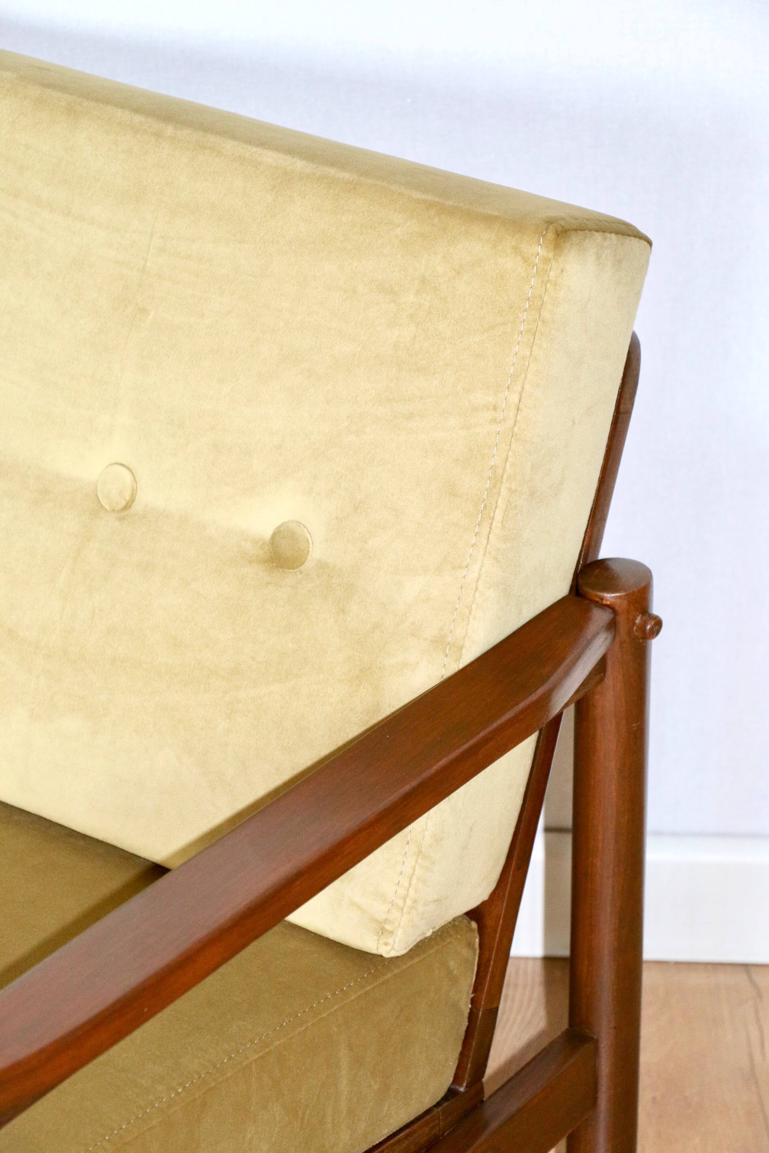 Fauteuil Vintage en Velours Olive, Années 70