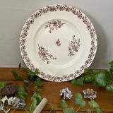 Antique serving dish in Lunéville earthenware.