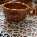 12 tasses à café anciennes avec soucoupes