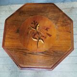 Octagonal tray worker