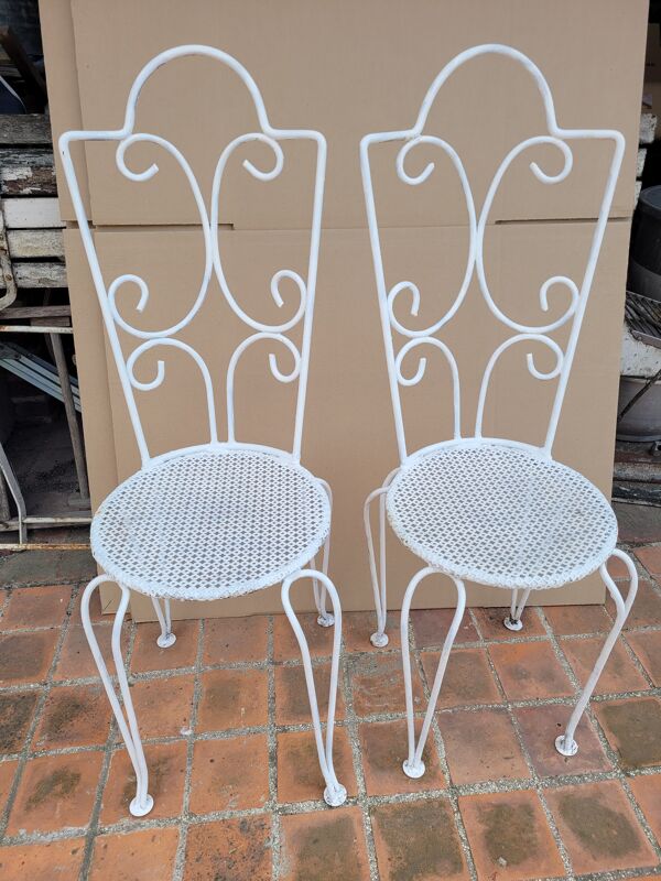 Paire de chaises de jardin ancienne en fer forgé