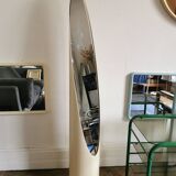 Unghia Mirror