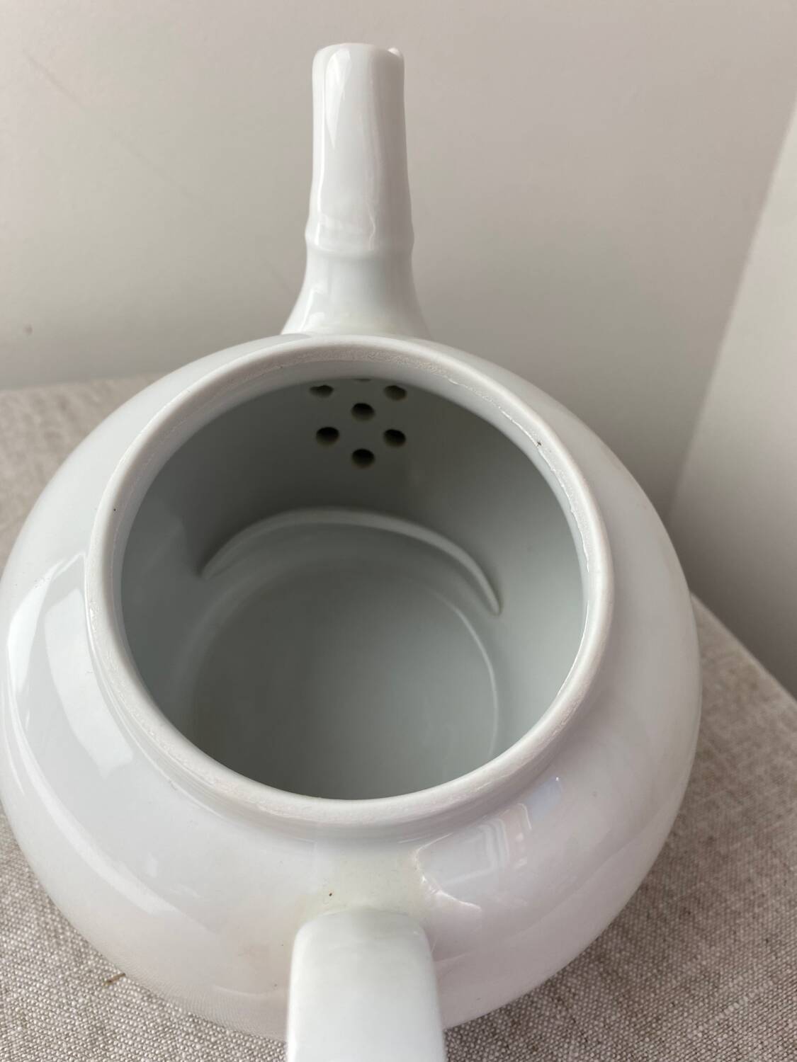 Pillivuyt France white porcelain teapot