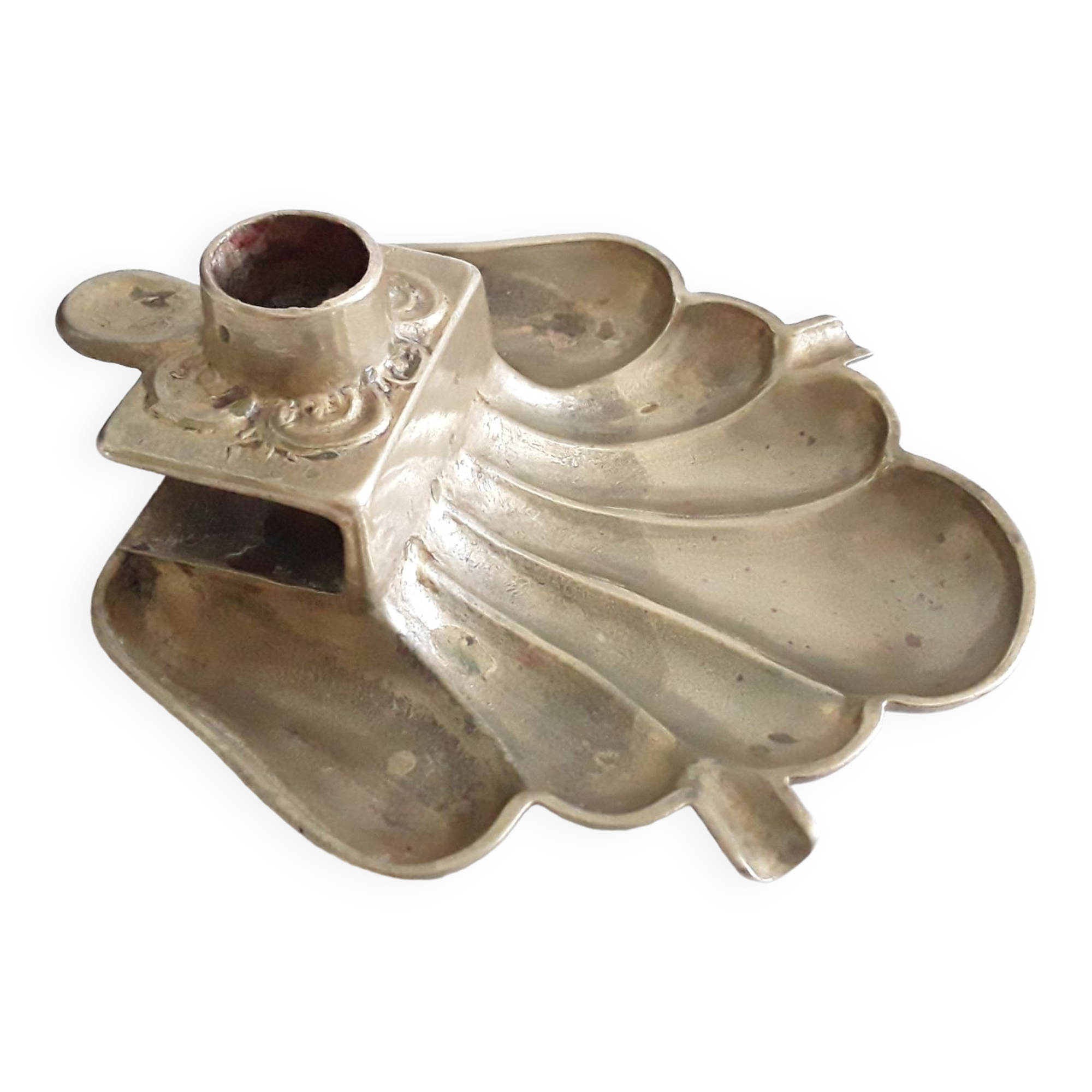 Old shell shape candle holder