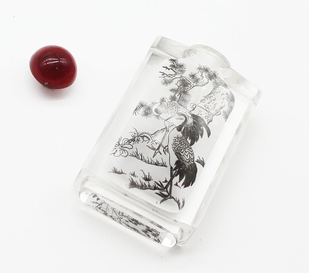 Chinese crane bottle