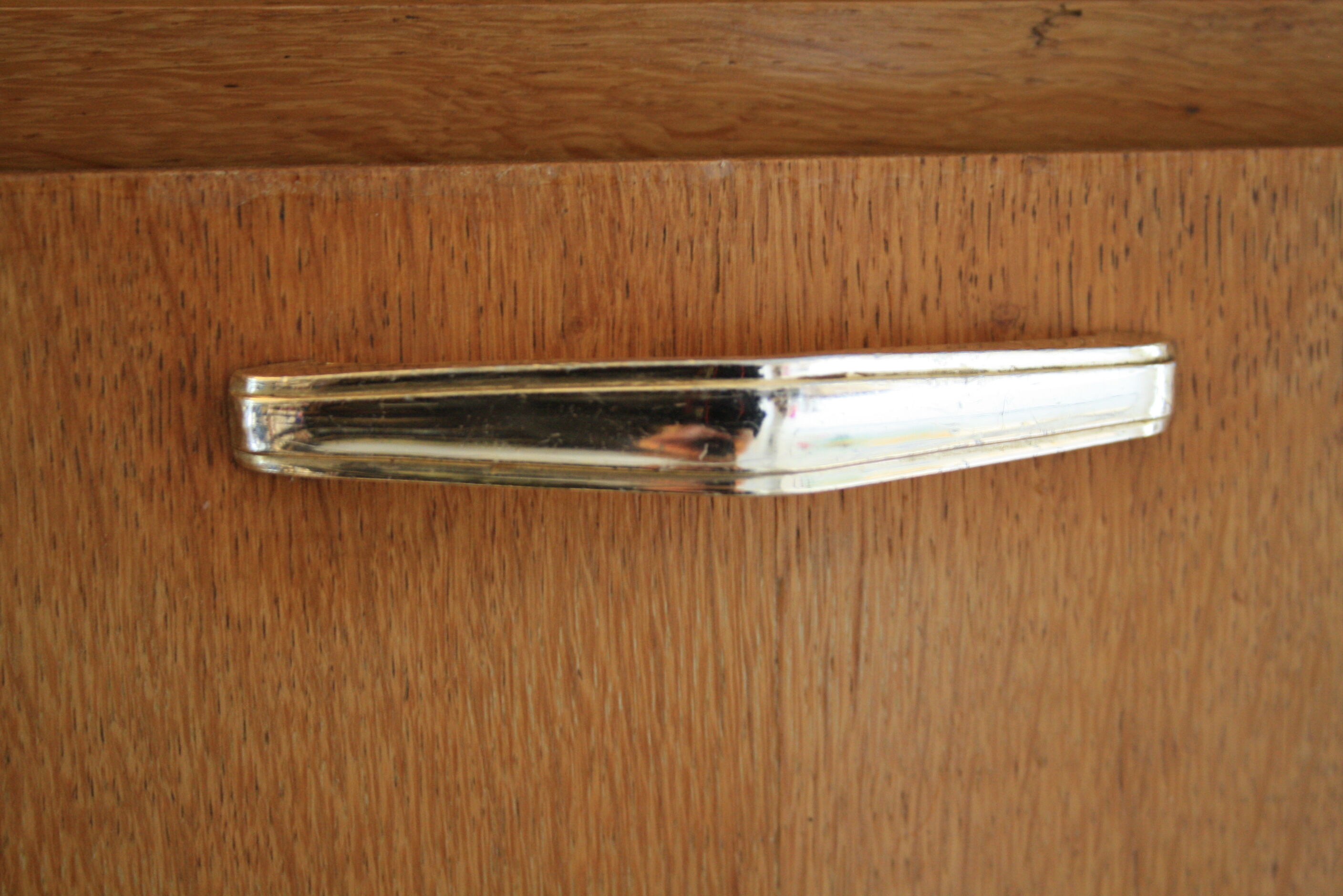 Secretary compass feet