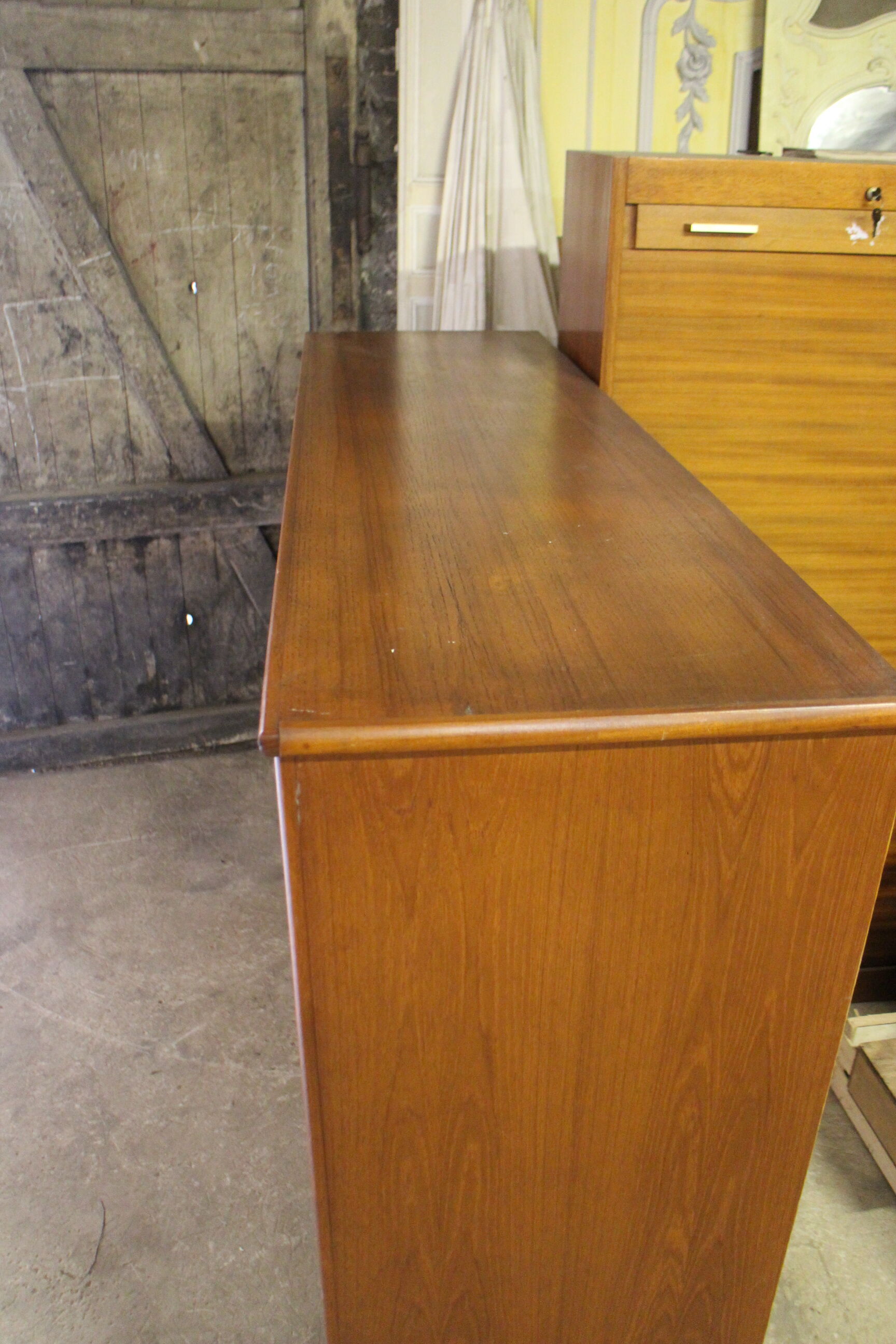 Meuble bar scandinave en teck