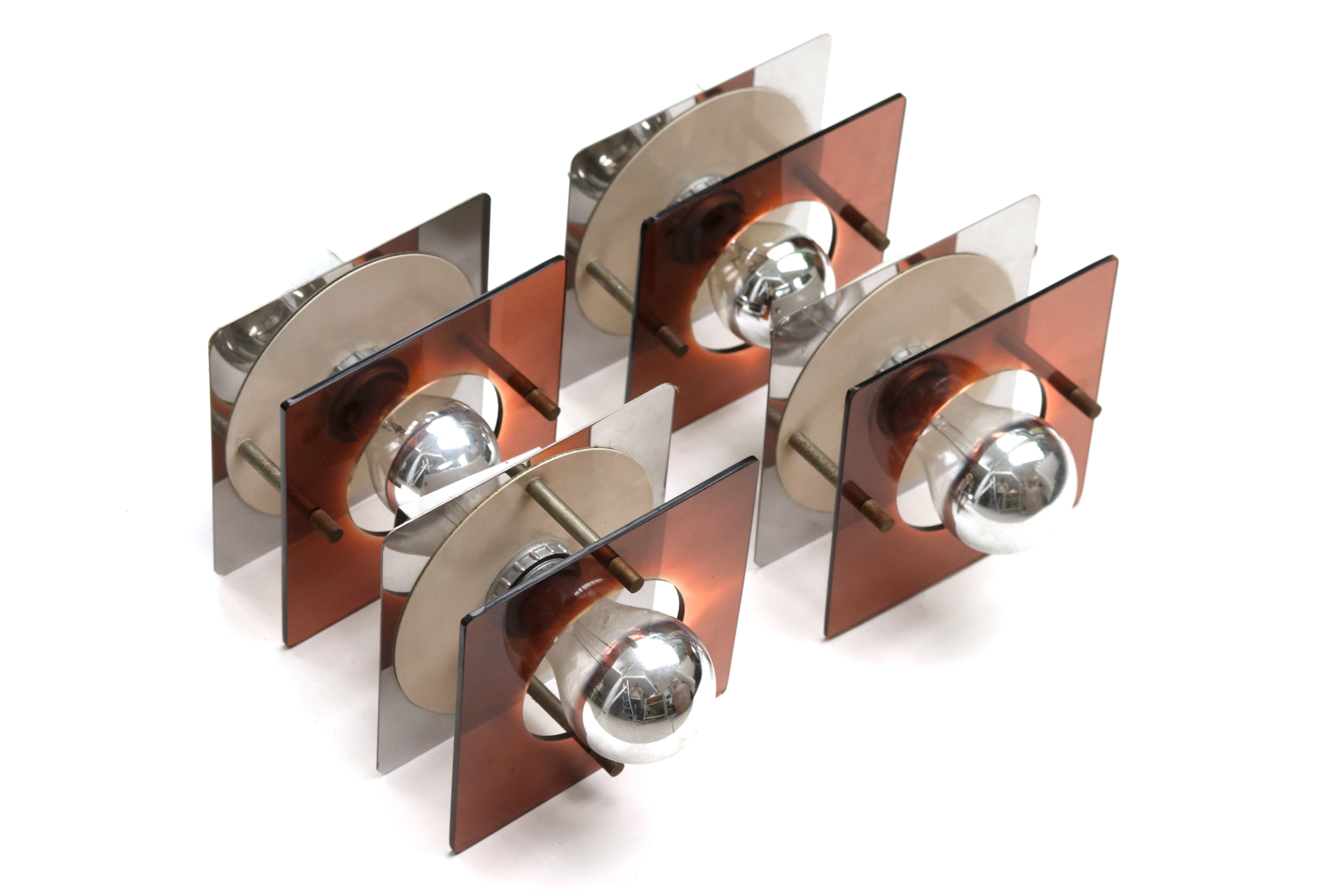 Series of 4 square wall sconces in Plexiglas and metal, 1970