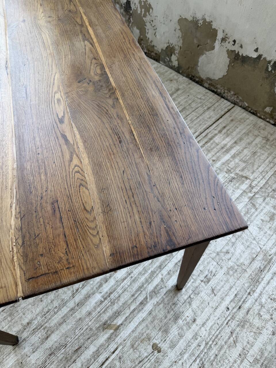 Table de ferme chêne pieds fuseaux 1950