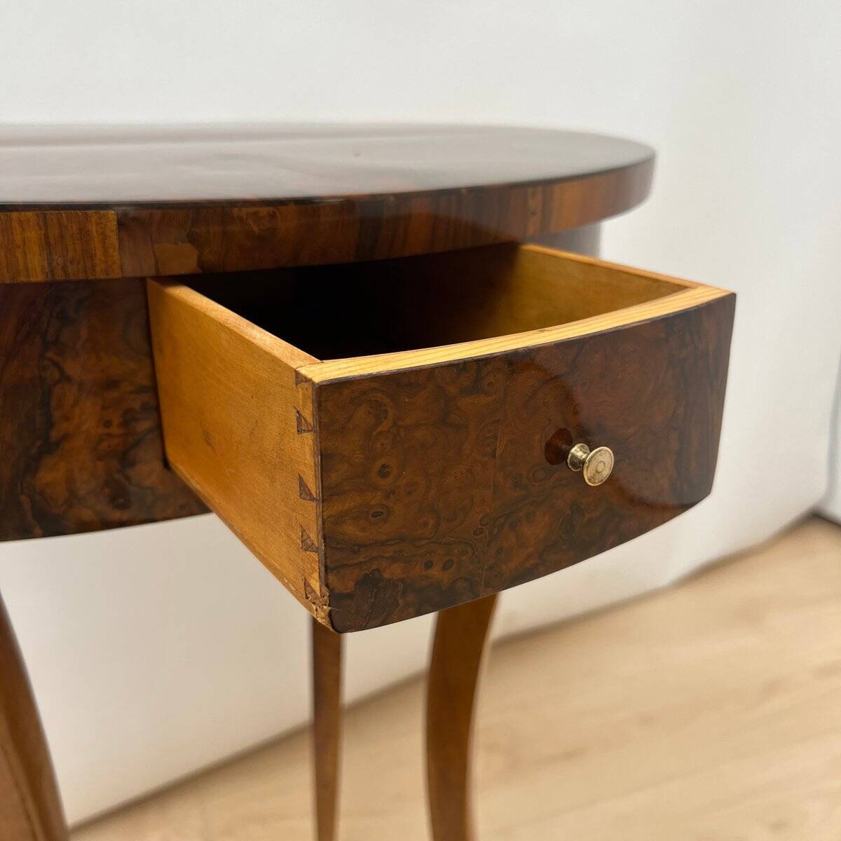 Oval Biedermeier Side Table with Drawer in Walnut Veneer, South Germany, 1820