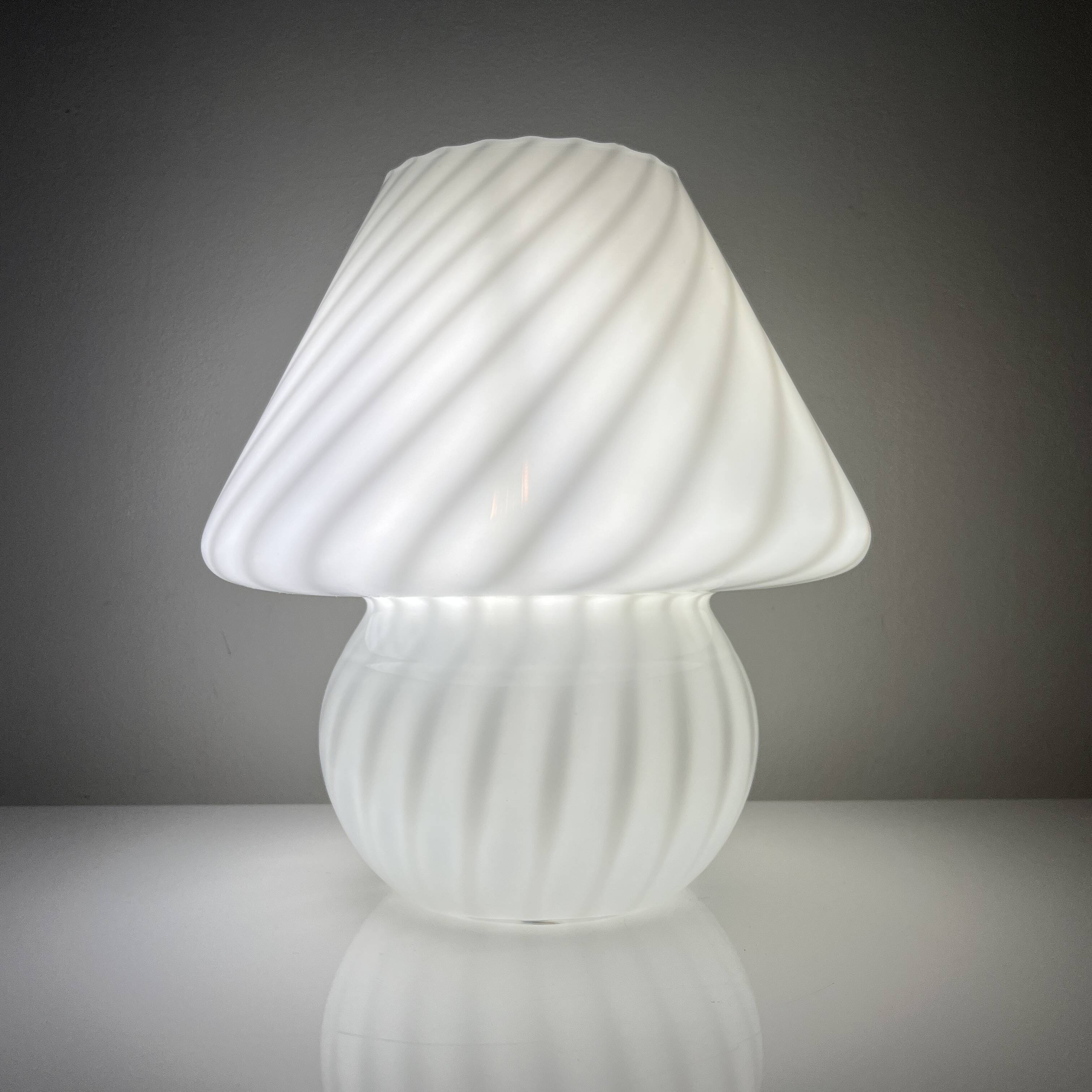 Vintage Murano Italy mushroom lamp with glossy white spiral decoration